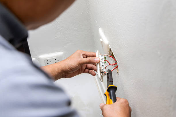 Best Affordable Emergency Electrician  in Bonnie Brae, IL